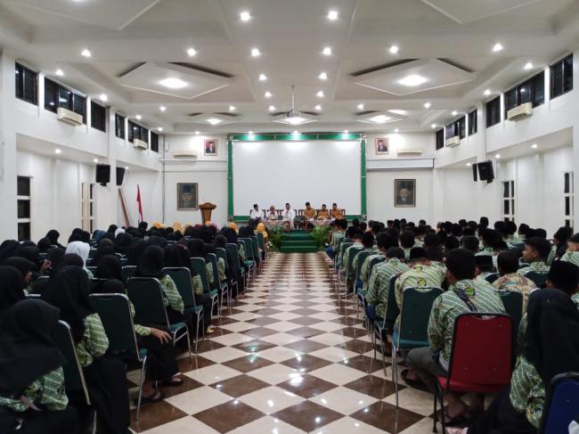 MTsN 7 Kebumen Silaturahim dan  Studi Banding ke Pondok Pesantren Tebuireng Jombang